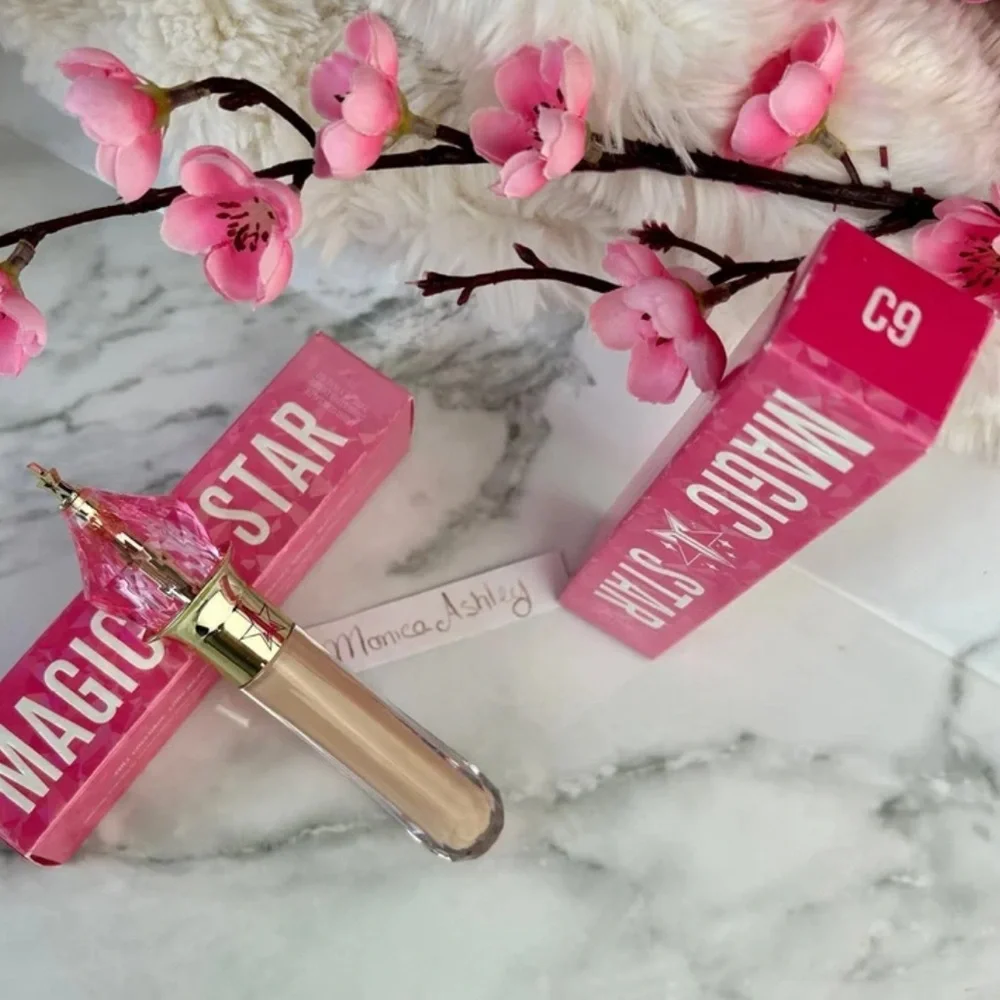 Jeffree Star Magic Star Concealer in C9 Cream
